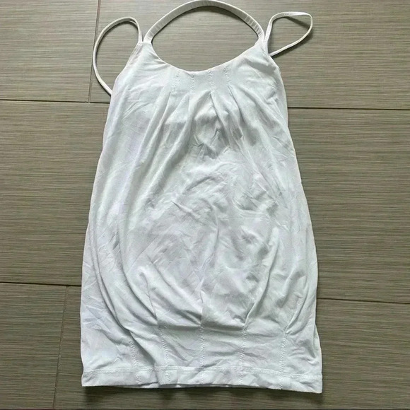 Lululemon top- white - Picture 6 of 10